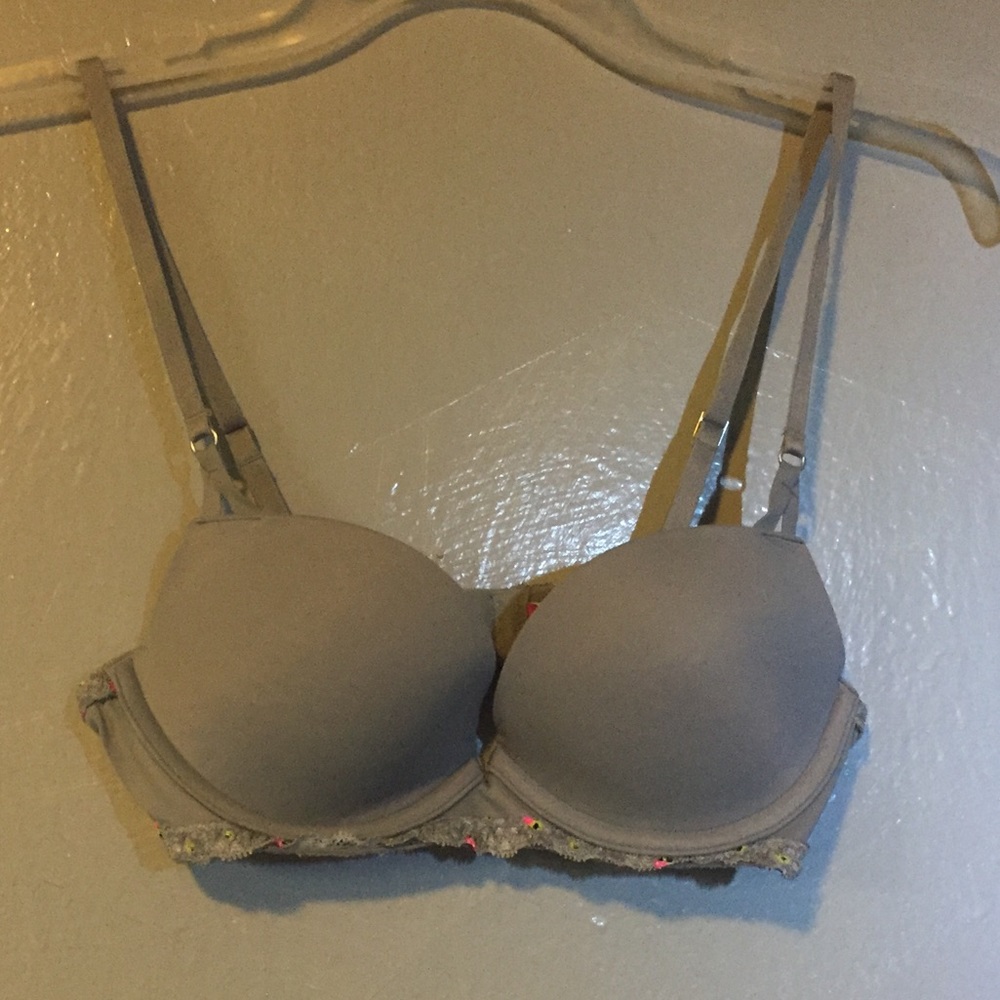 Victoria’s Secret total sweetheart demi bra Grey